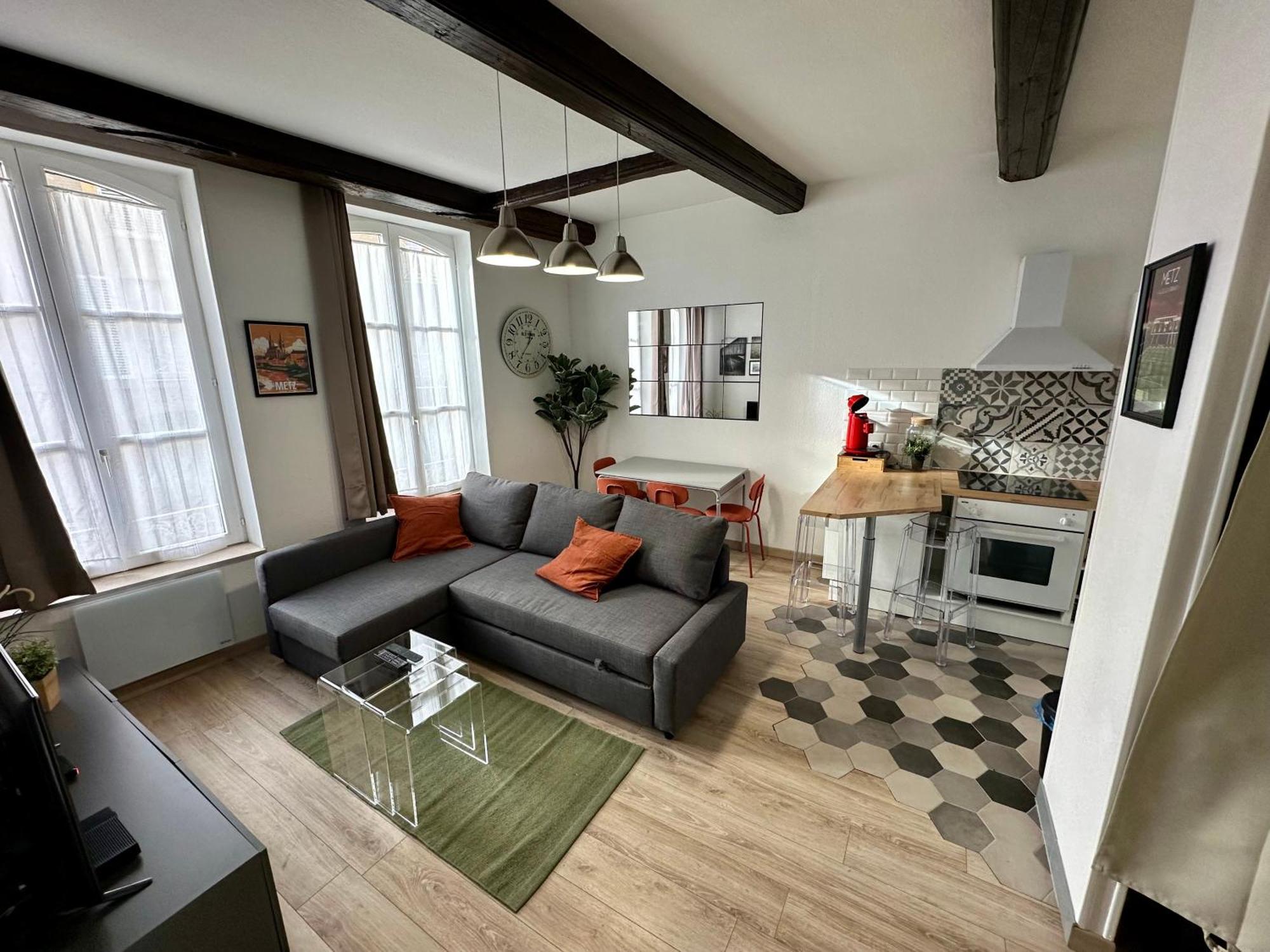 Apartamento Lecathedrale : F2 Au Coeur De Metz ! Exterior foto